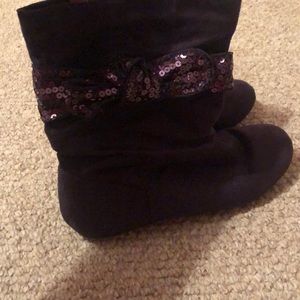 Girls boots